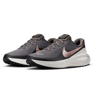 NWT Nike Revolution 8 Running Shoes Women’s 5 Wide Gray Bronze Black